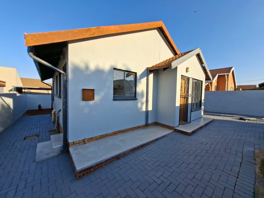 3 Bedroom Property for Sale in Geelhoutpark North West